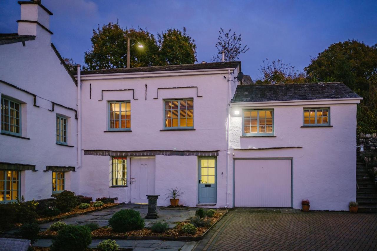 באונס-און-ווינדרמיר Stunning Cottage Grade 2 Listed With Parking And Hot Tub מראה חיצוני תמונה